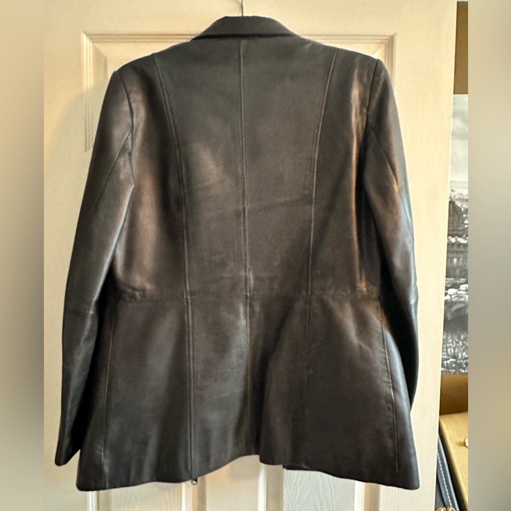 Danier Black leather jacket - Picture 14 of 16